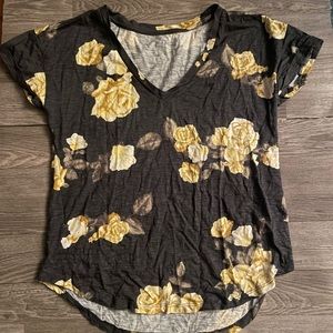 EUC Maurice’s yellow rose tee